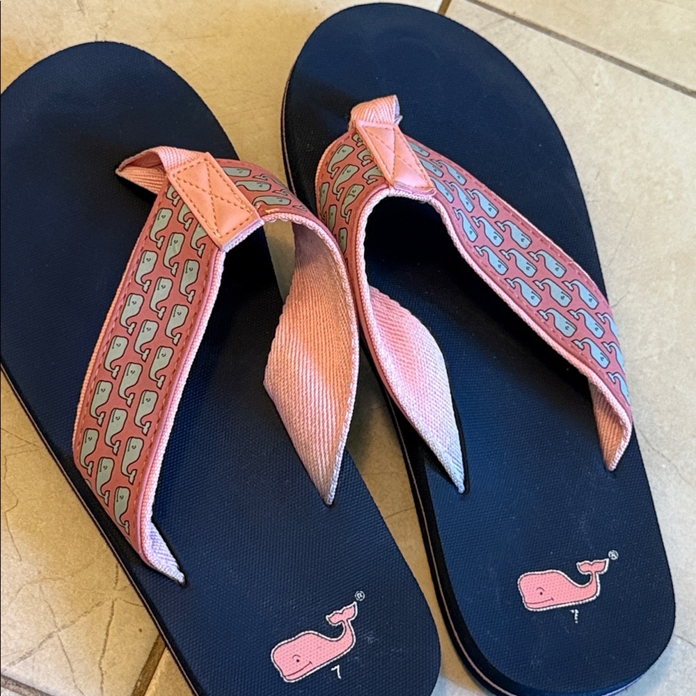 VINEYARD VINES Classic Whale Flip Flops Pink Navy Blue Sz 7 - Picture 3 of 4